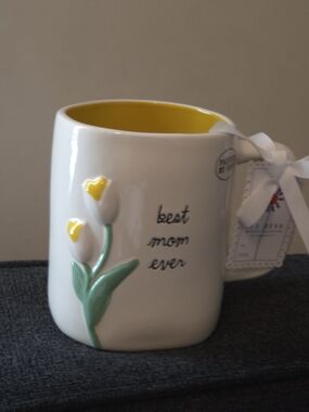 Rae Dunn Best Mom Ever Ceramic Coffee Mug. Raised Tulip Detail. Yellow Interior